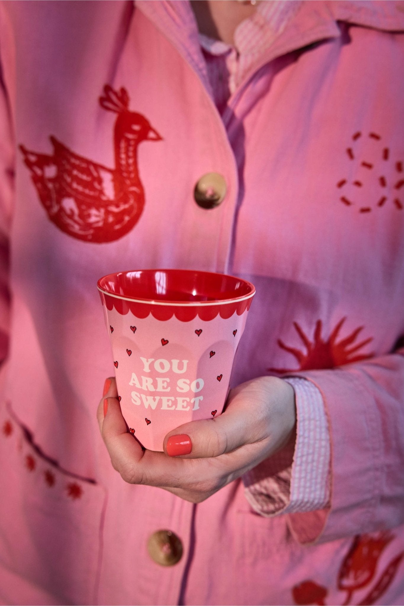Melamine Cup with Pink Snoopy Print - Medium van Rice | Kids Conceptstore Le Fanfare