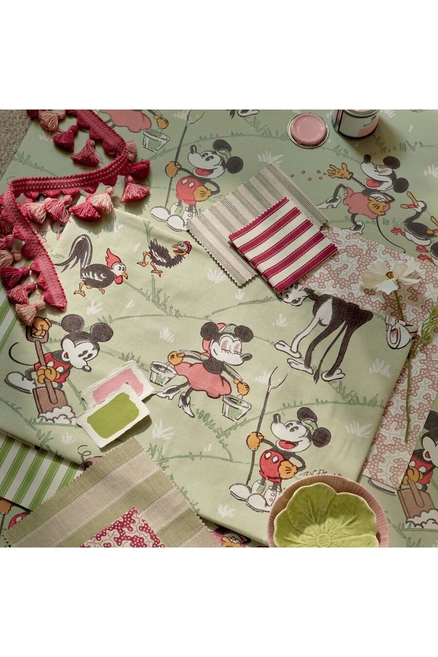 Mickey At The Farm - Macaron Green van Disney Home x Sanderson | Kids Conceptstore Le Fanfare