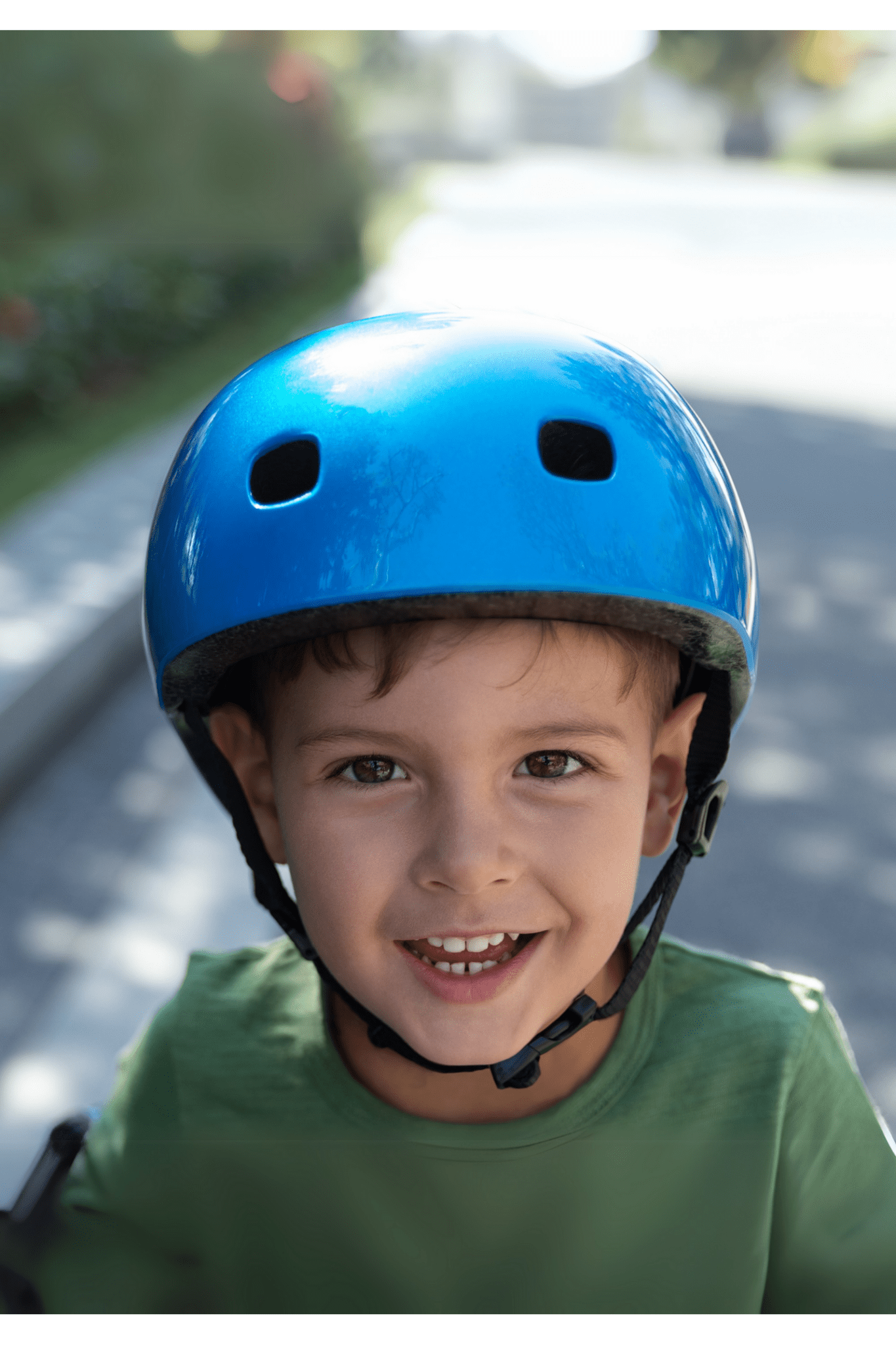 Micro Helm Dark Blue Metallic LED van Micro Step | Kids Conceptstore Le Fanfare