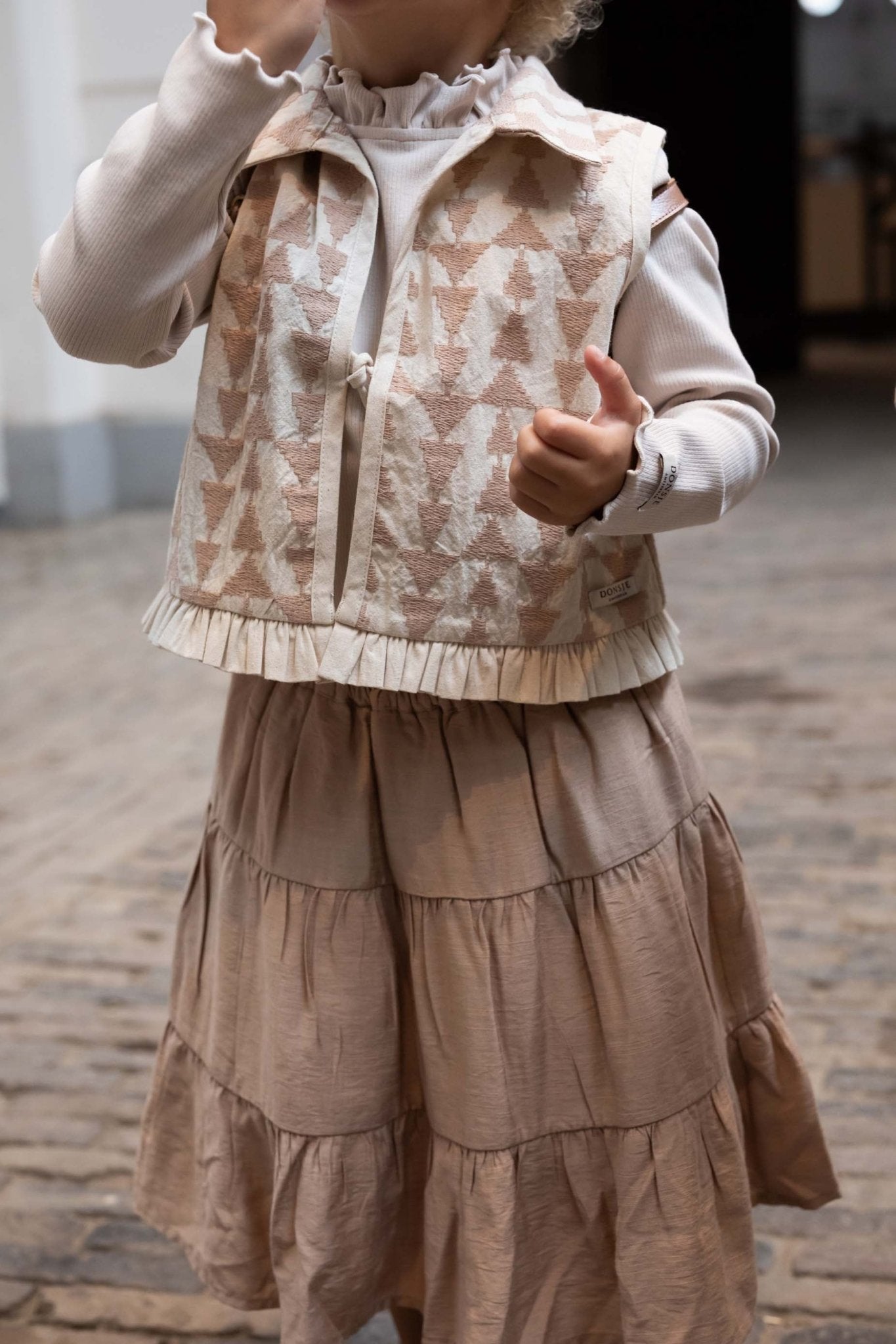 Milah Top - Soft Sand van Donsje Amsterdam | Kids Conceptstore Le Fanfare