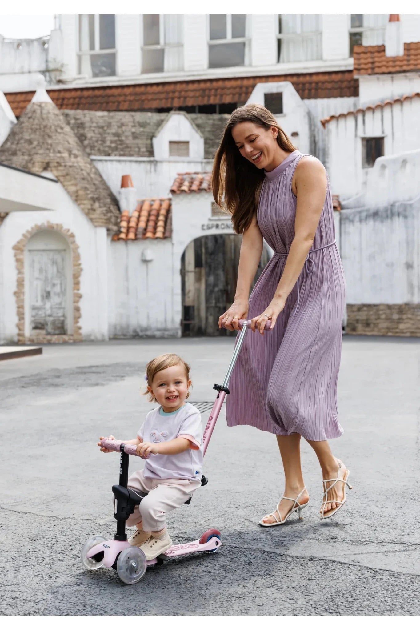 Mini Micro 6in1 Rock & Go LED roze van Micro Step | Kids Conceptstore Le Fanfare