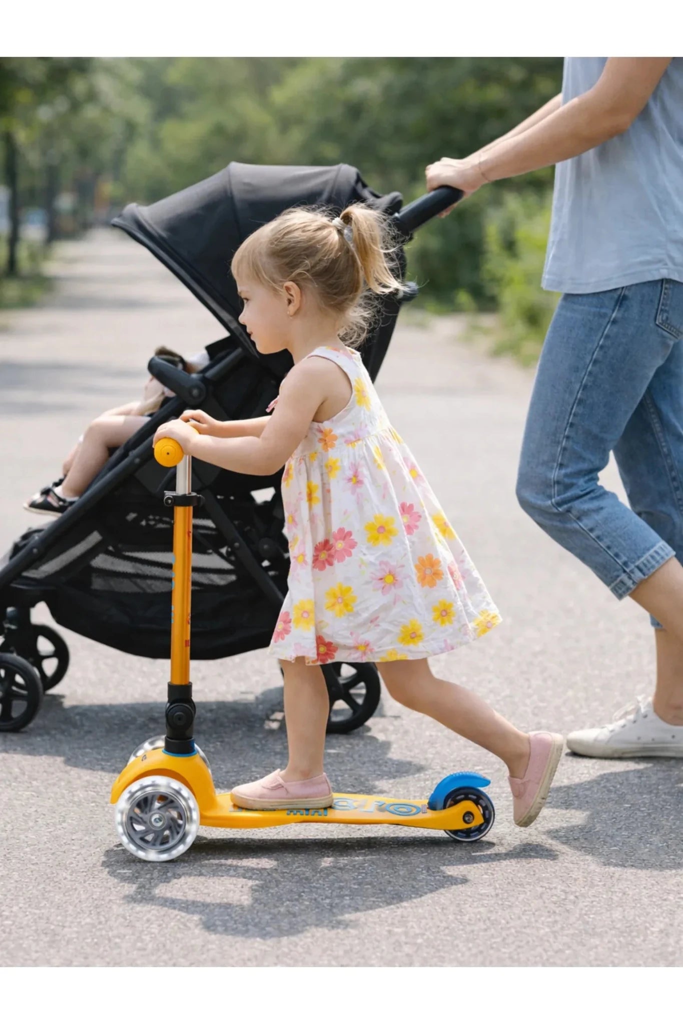 Mini Micro step Deluxe inklapbaar LED abrikoos Limited Edition van Micro Step | Kids Conceptstore Le Fanfare