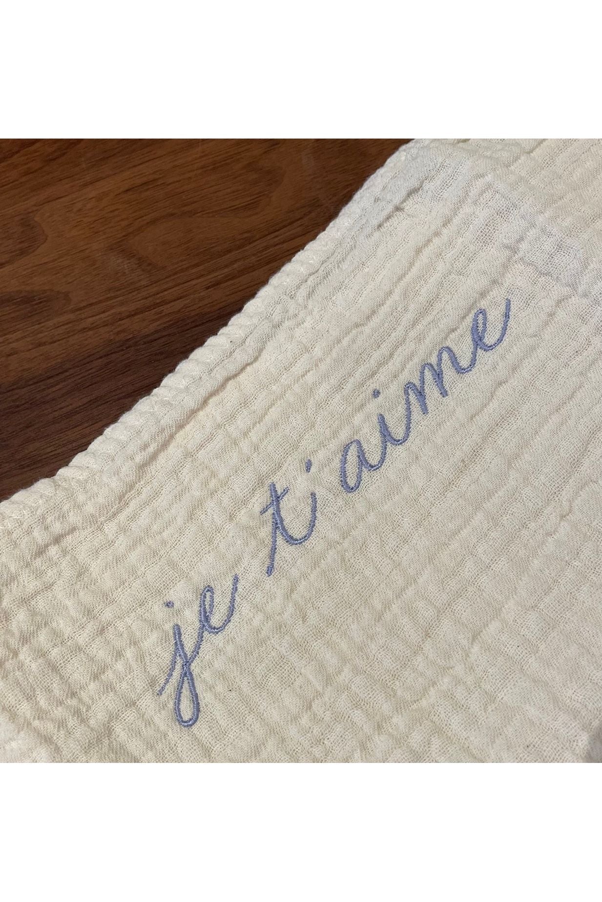 mini towel . je t aime . lavender lilac van atelier an.nur | Kids Conceptstore Le Fanfare