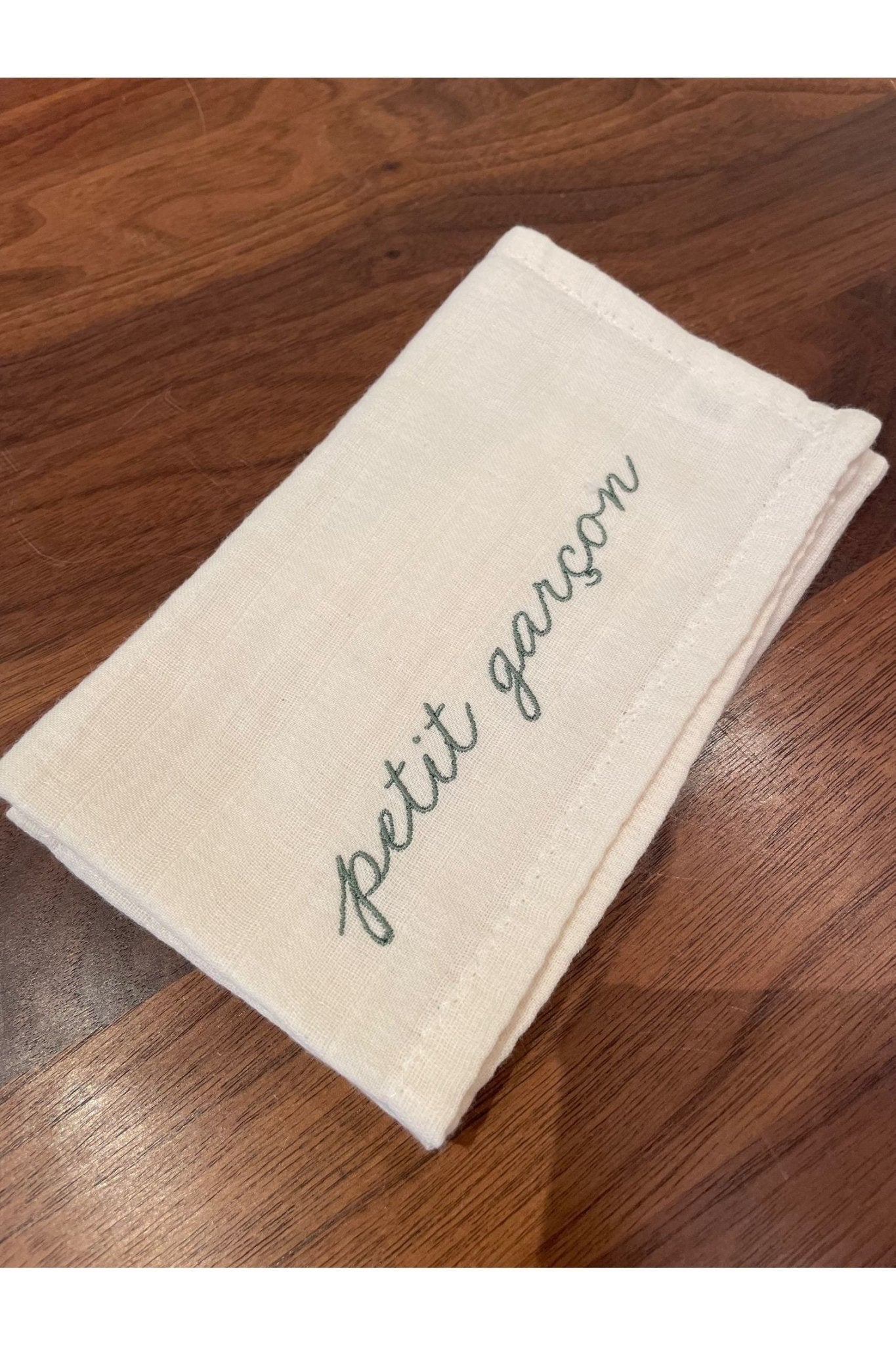 mini towel . petit garcon . sage green van atelier an.nur | Kids Conceptstore Le Fanfare