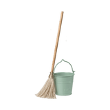 Miniature Bucket And Mop van Maileg | Kids Conceptstore Le Fanfare