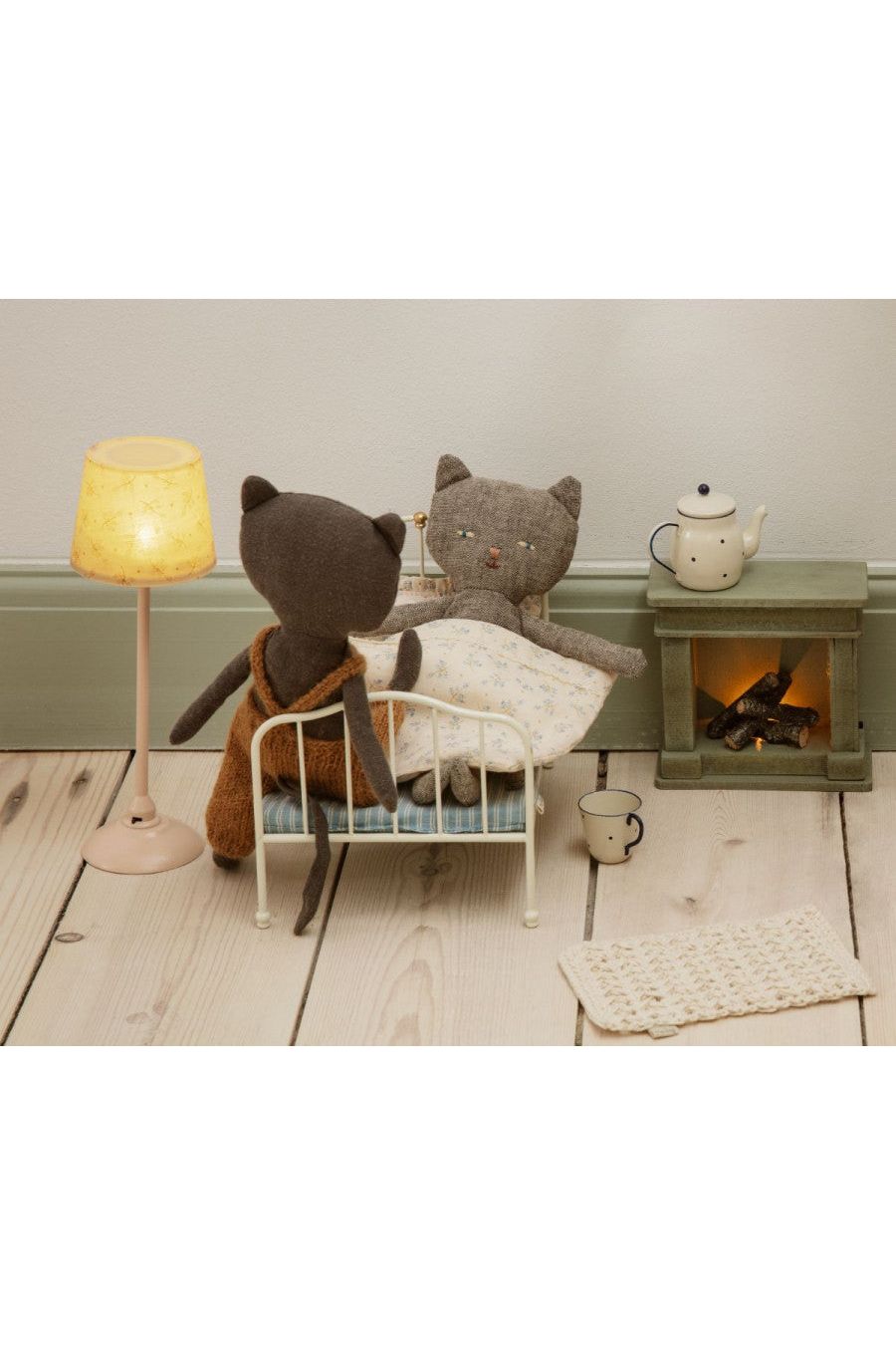 Miniature Floor Lamp - Dark Powder van Maileg | Kids Conceptstore Le Fanfare
