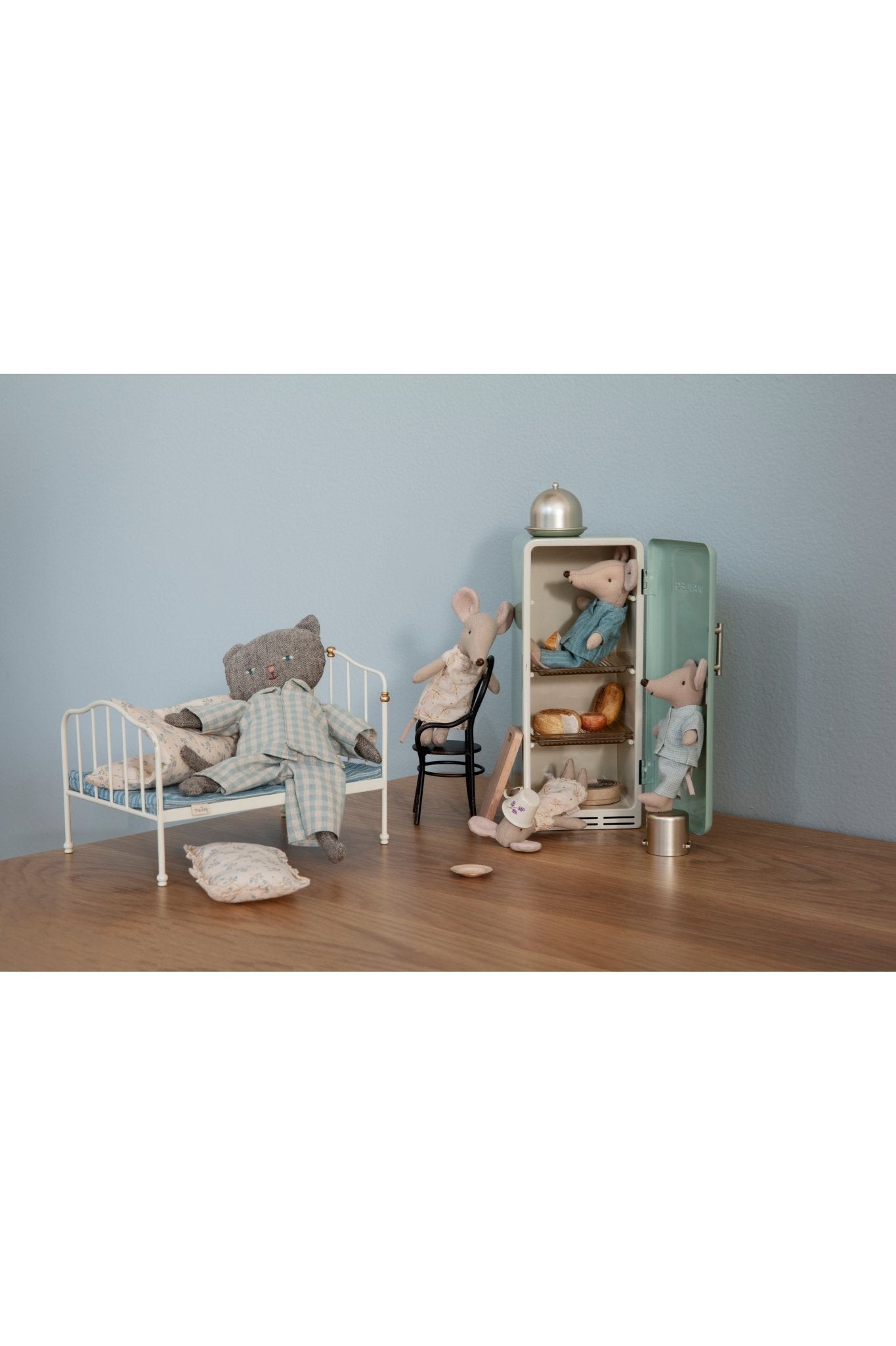 Miniature fridge - Mint van Maileg | Kids Conceptstore Le Fanfare