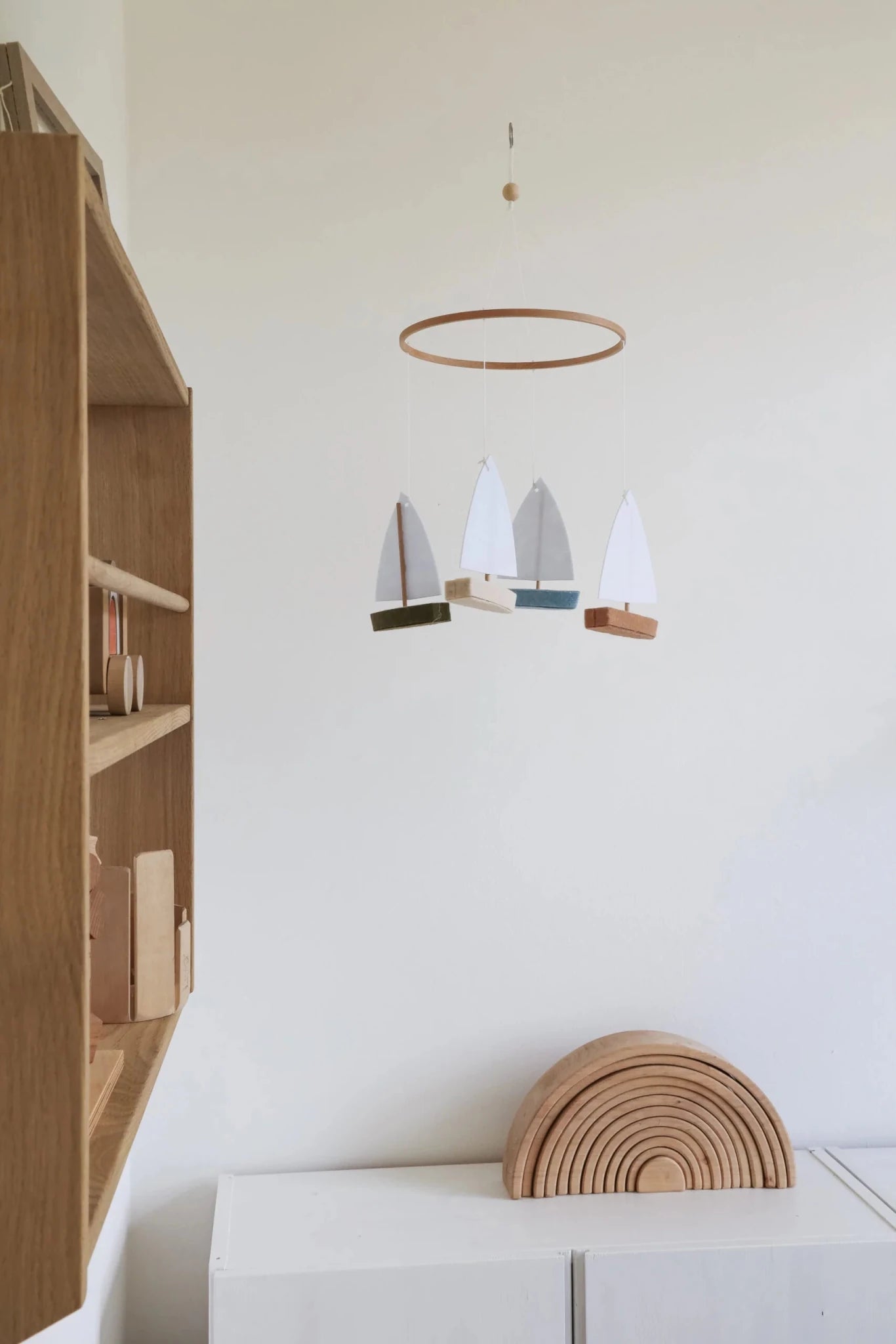 Mobile Boat baby mobile van KAS Kopenhagen | Kids Conceptstore Le Fanfare