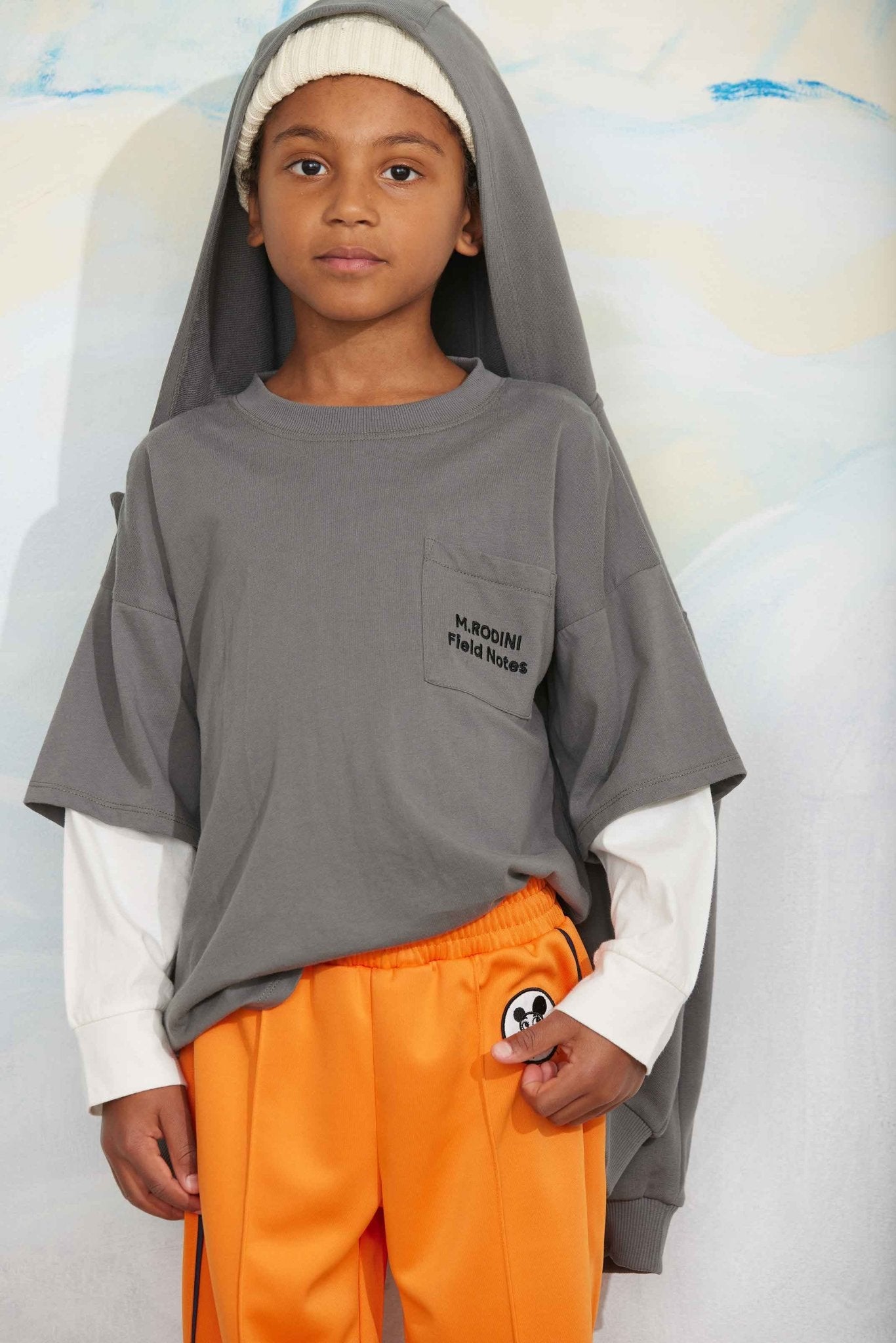M.Rodini field notes emb ls tee - Grey van Mini Rodini | Kids Conceptstore Le Fanfare