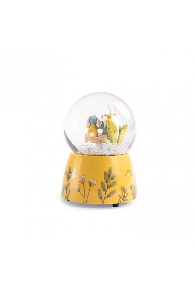 Muzikale sneeuwbol - Trois Petits Lapins van Moulin Roty | Kids Conceptstore Le Fanfare