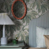 New Heritage - Kastanj - Grey/Green van Boråstapeter | Kids Conceptstore Le Fanfare