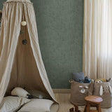 Newbie Wallpaper - Forest Friends - Green van Boråstapeter | Kids Conceptstore Le Fanfare