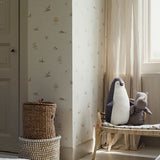 Newbie Wallpaper - Little Fox - Beige van Boråstapeter | Kids Conceptstore Le Fanfare