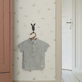 Newbie Wallpaper - Little Fox - Beige van Boråstapeter | Kids Conceptstore Le Fanfare