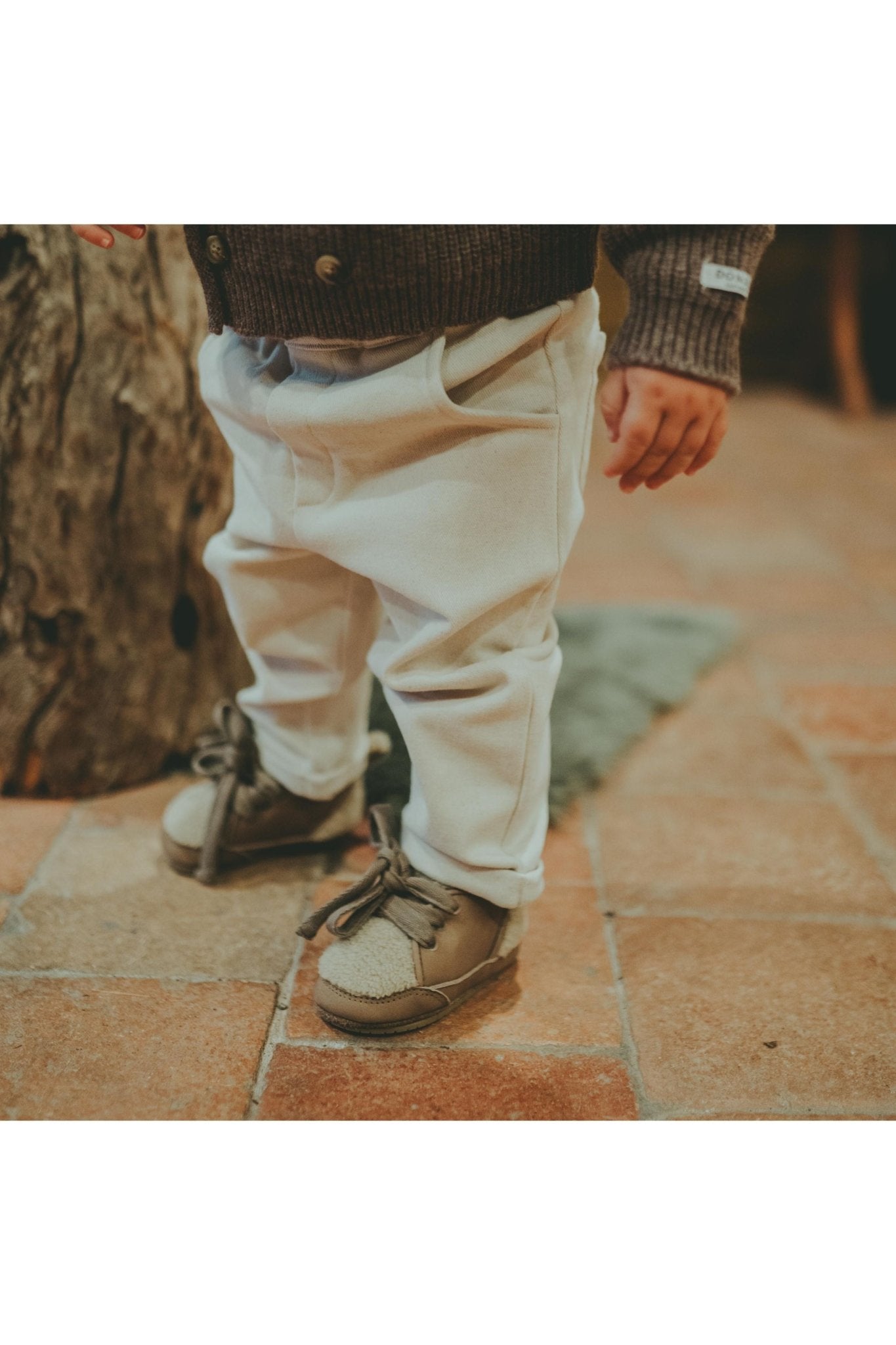 Olb Trousers - Warm White van Donsje Amsterdam | Kids Conceptstore Le Fanfare