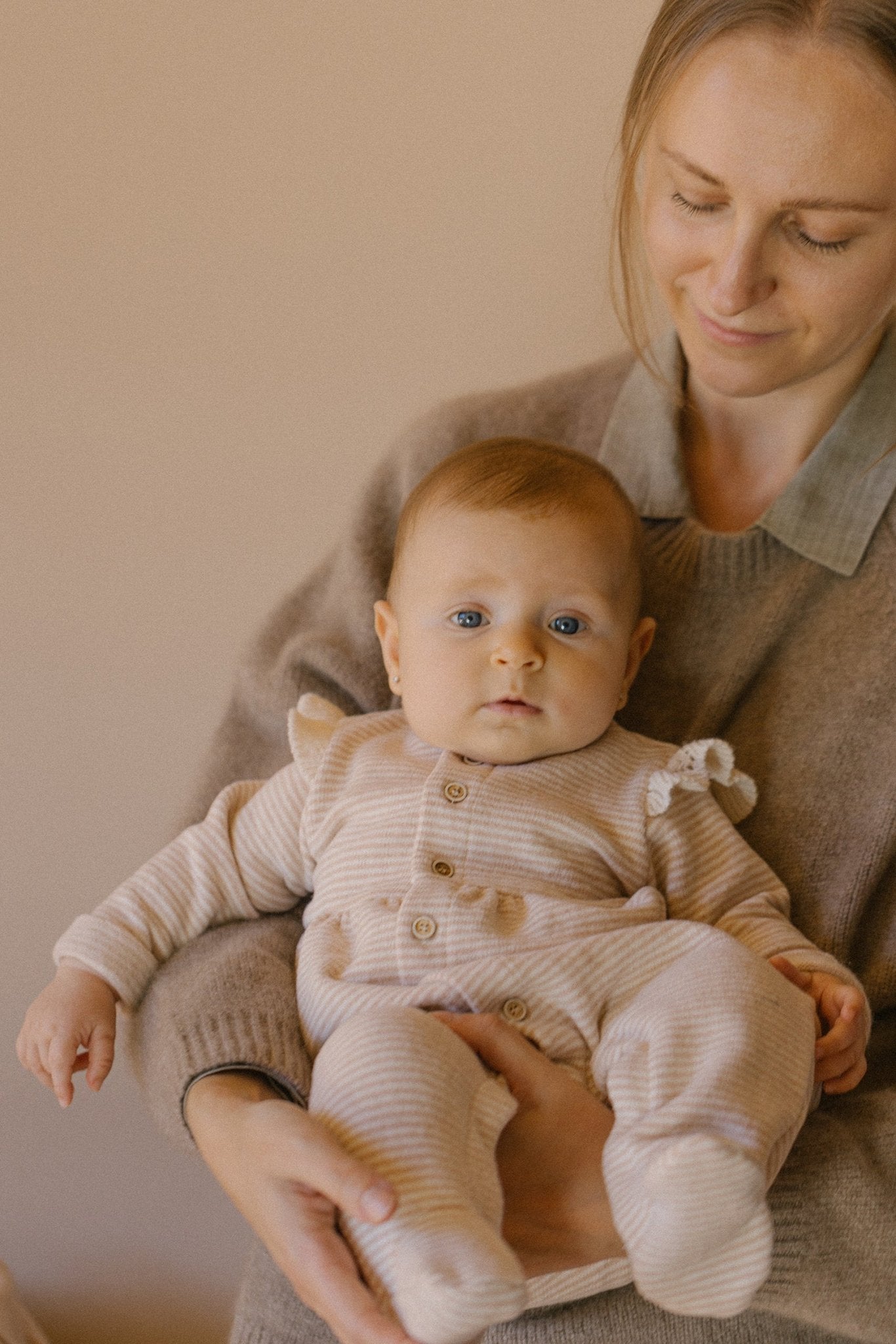 Orleans girly jumpsuit w/feet - nude van 1+ in the family | Kids Conceptstore Le Fanfare
