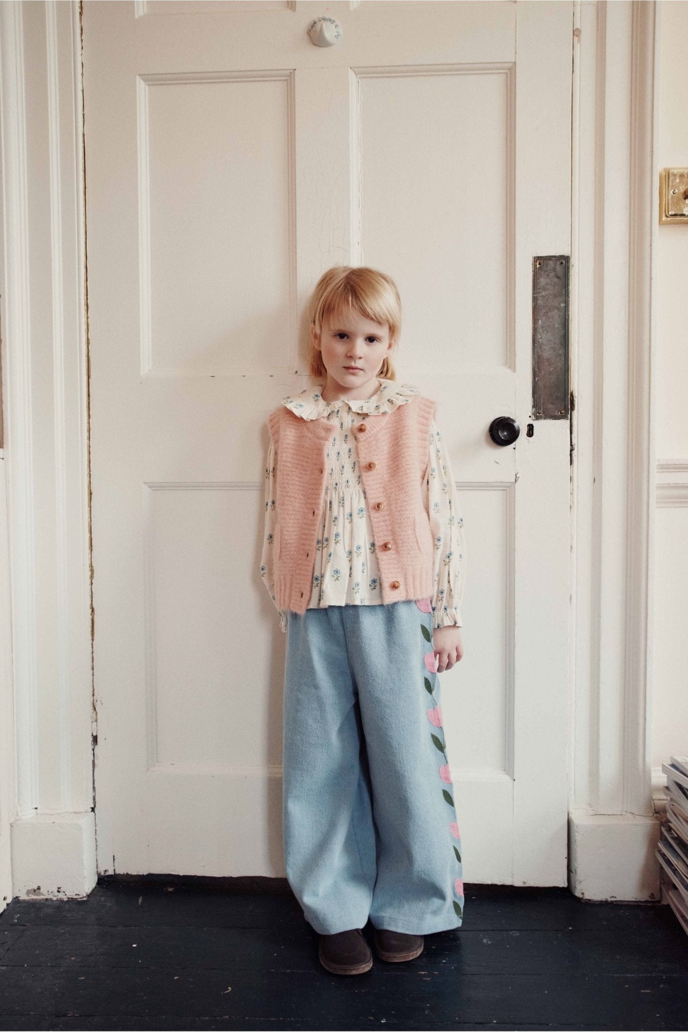 Pantalon denim brode tulipe - Bleu delave van Emile et Ida | Kids Conceptstore Le Fanfare
