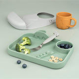Peekaboo compartment plate Deer friends Green van Done by Deer | Kids Conceptstore Le Fanfare