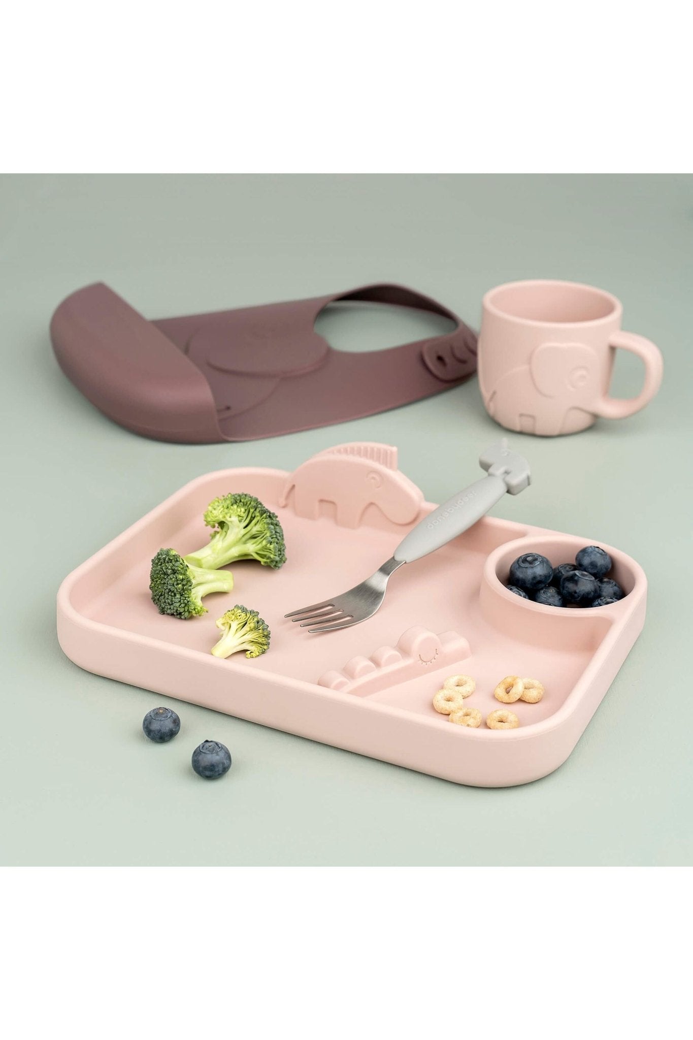 Peekaboo compartment plate Deer friends Powder van Done by Deer | Kids Conceptstore Le Fanfare