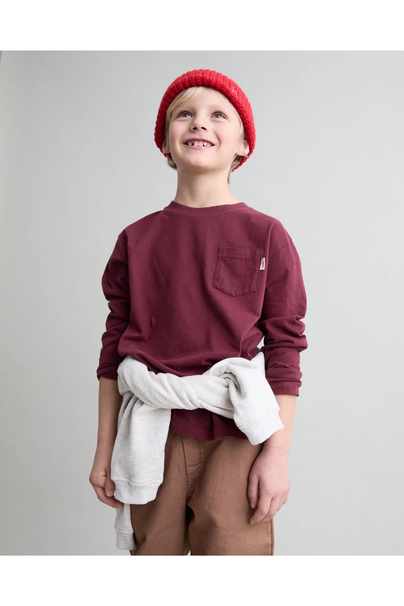 Pocket t-shirt - Pomegranate van Búho | Kids Conceptstore Le Fanfare