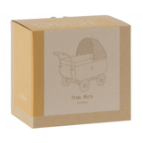 Pram, Micro - Yellow van Maileg | Kids Conceptstore Le Fanfare