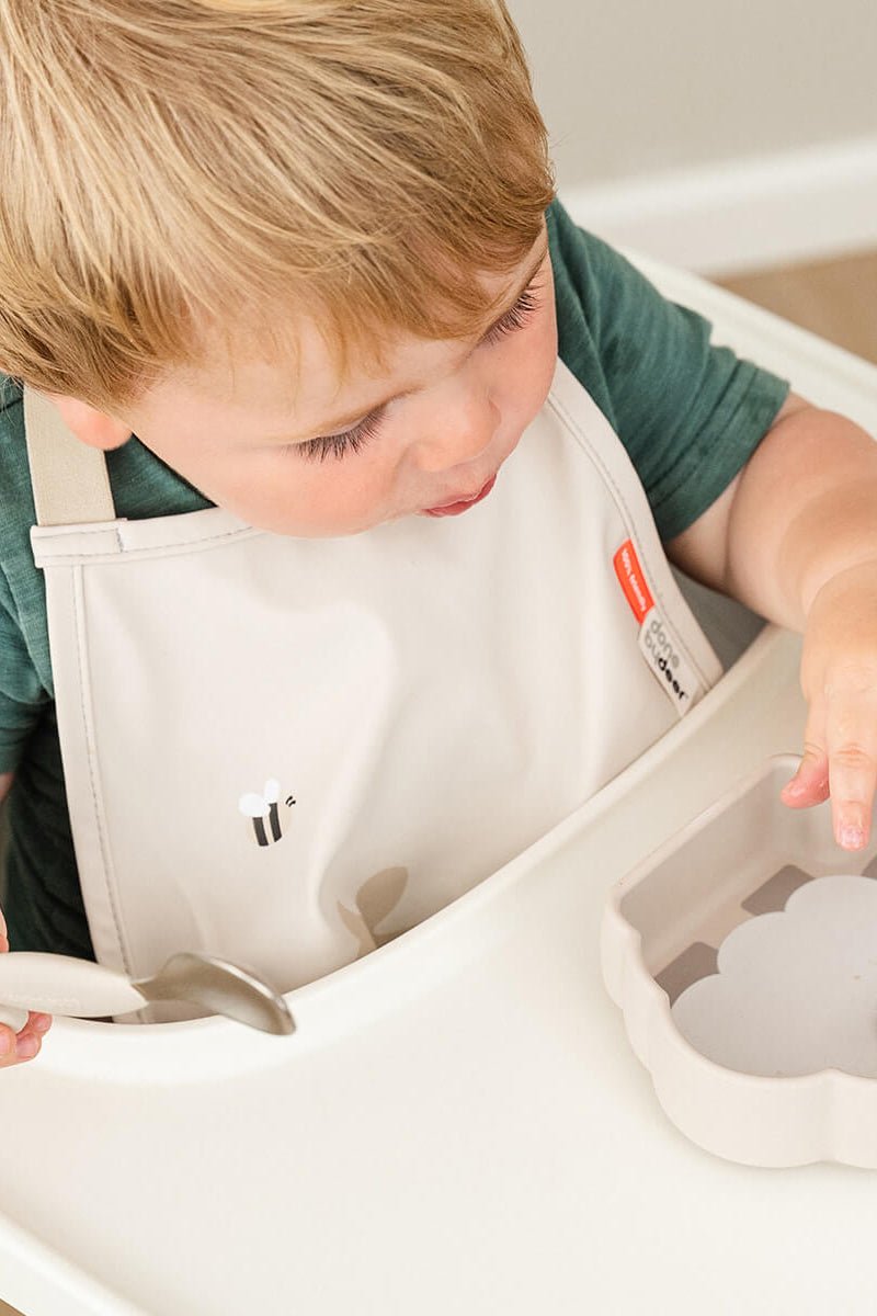 Pull-over bib | Tiny farm - Sand van Done by Deer | Kids Conceptstore Le Fanfare