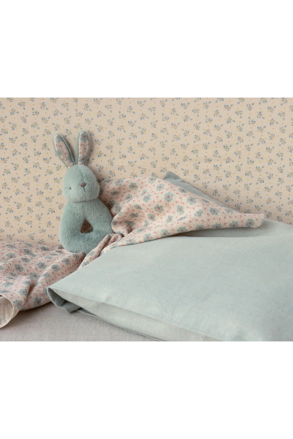 Rabbit rattle set - Mint van Maileg | Kids Conceptstore Le Fanfare