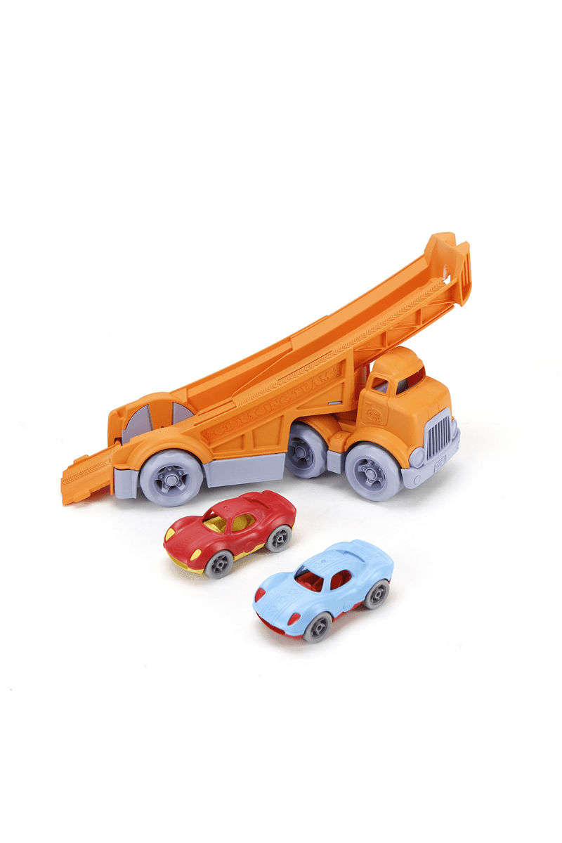 Racing Truck with 2 Racers van Green Toys | Kids Conceptstore Le Fanfare