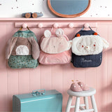 Rugzak groen - Trois Petits Lapins van Moulin Roty | Kids Conceptstore Le Fanfare