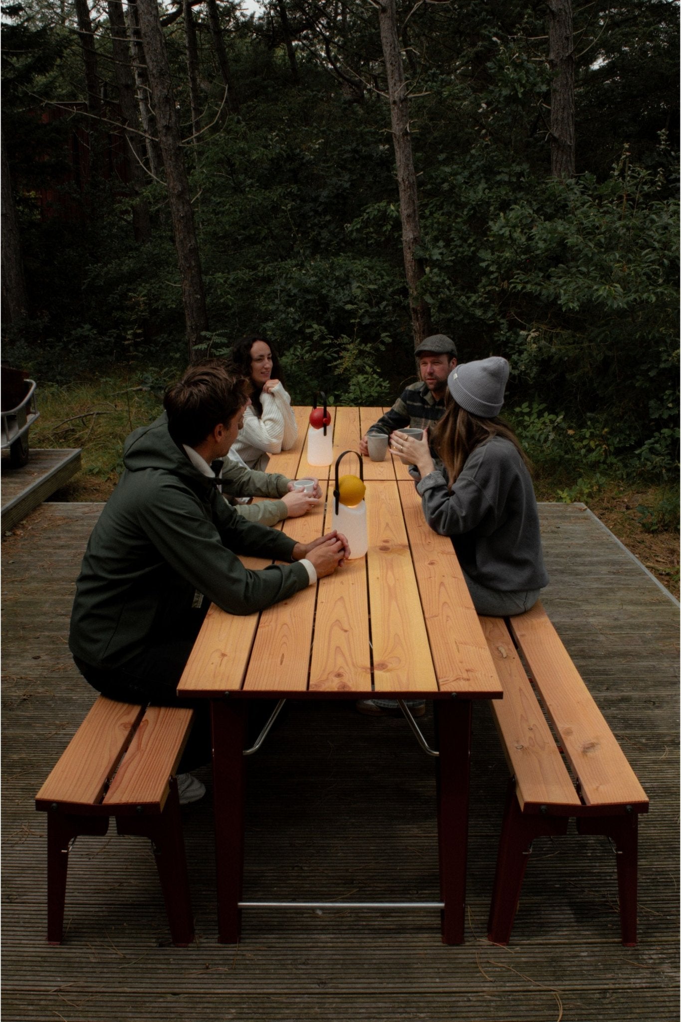 Salut Beerset - Bench - Oxide Red van Weltevree | Kids Conceptstore Le Fanfare