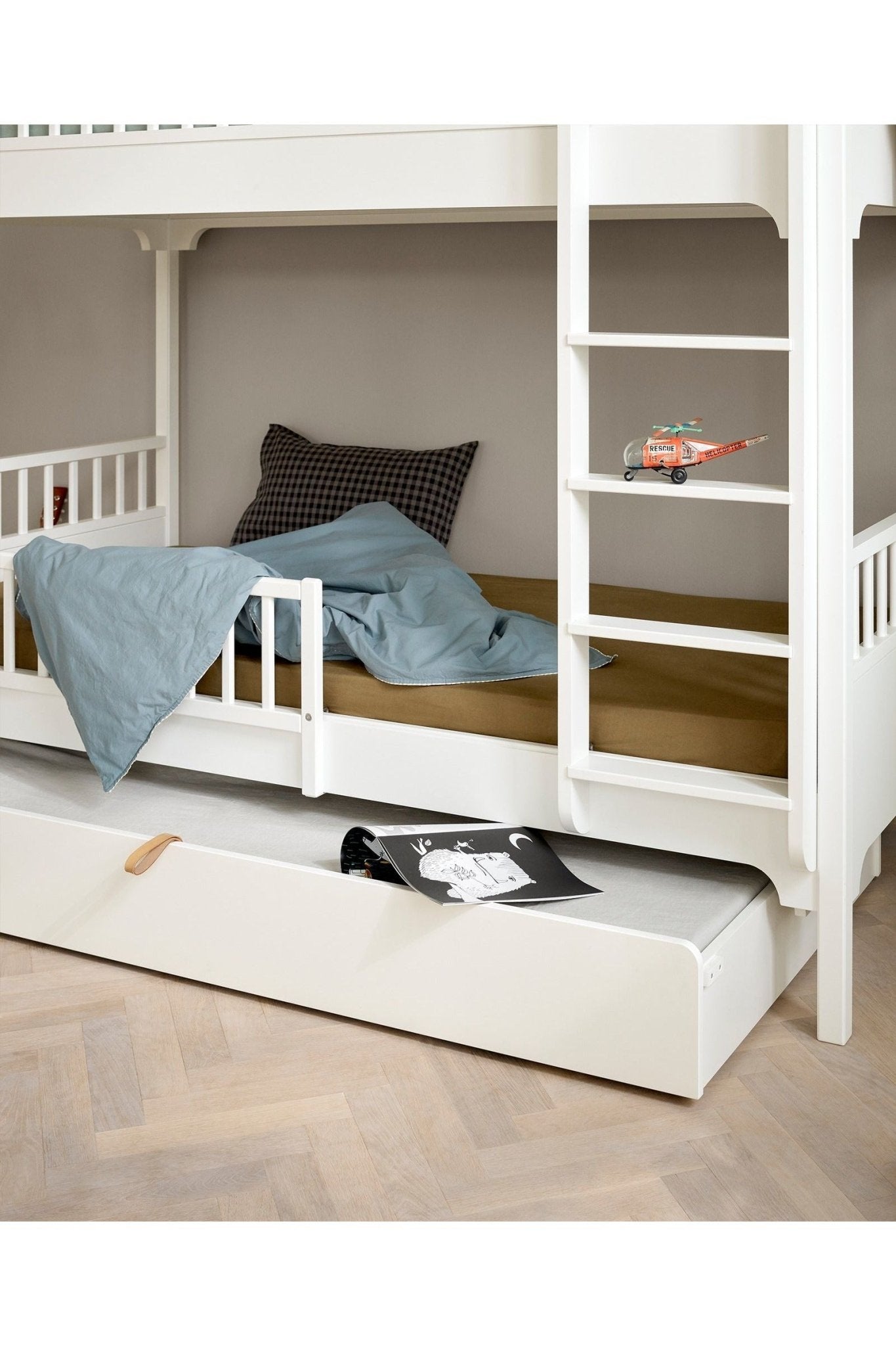 Seaside Classic bed guard van Oliver Furniture | Kids Conceptstore Le Fanfare