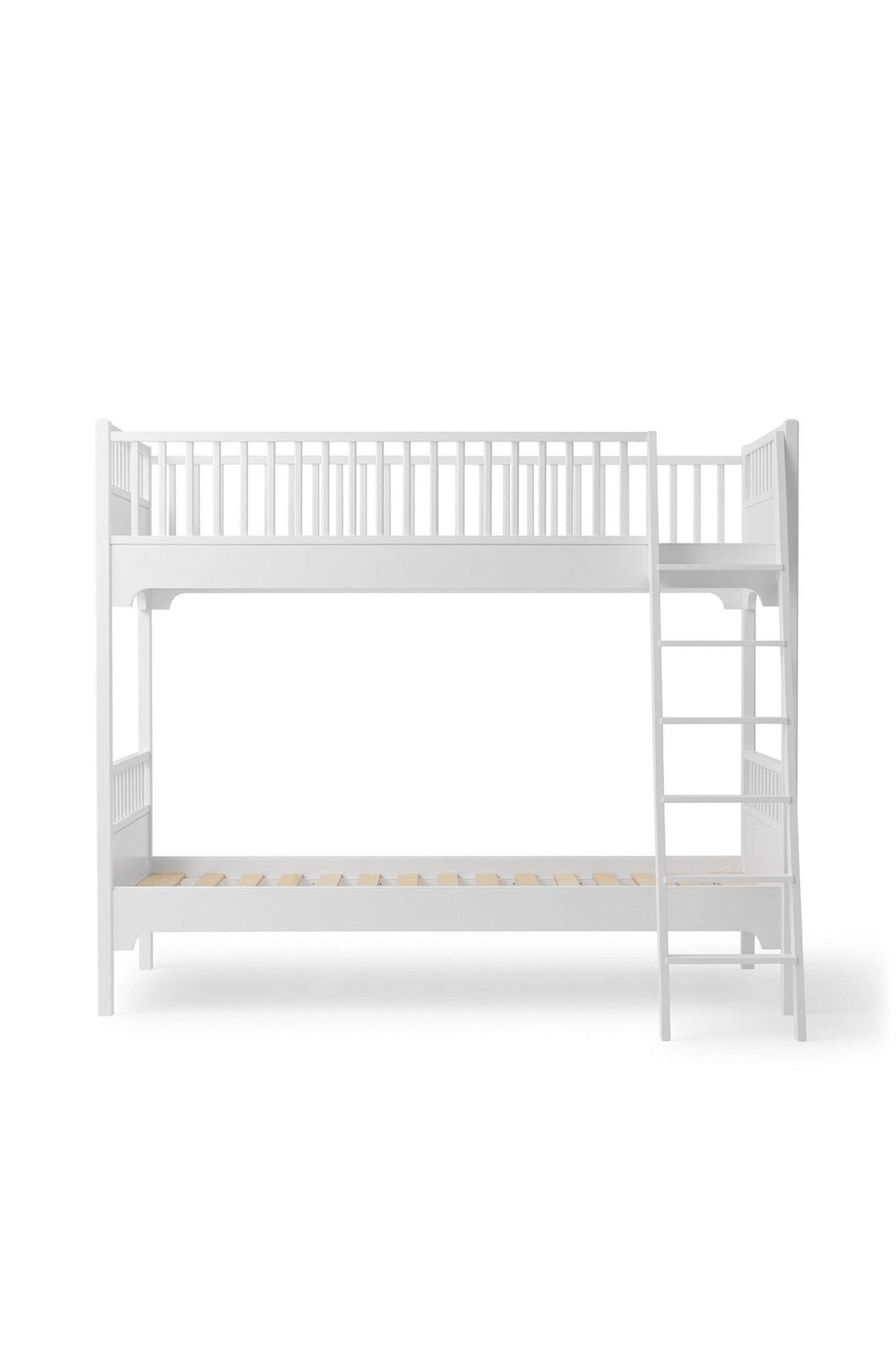 Seaside Classic bunk bed 90x200 cm w. slant ladder van Oliver Furniture | Kids Conceptstore Le Fanfare