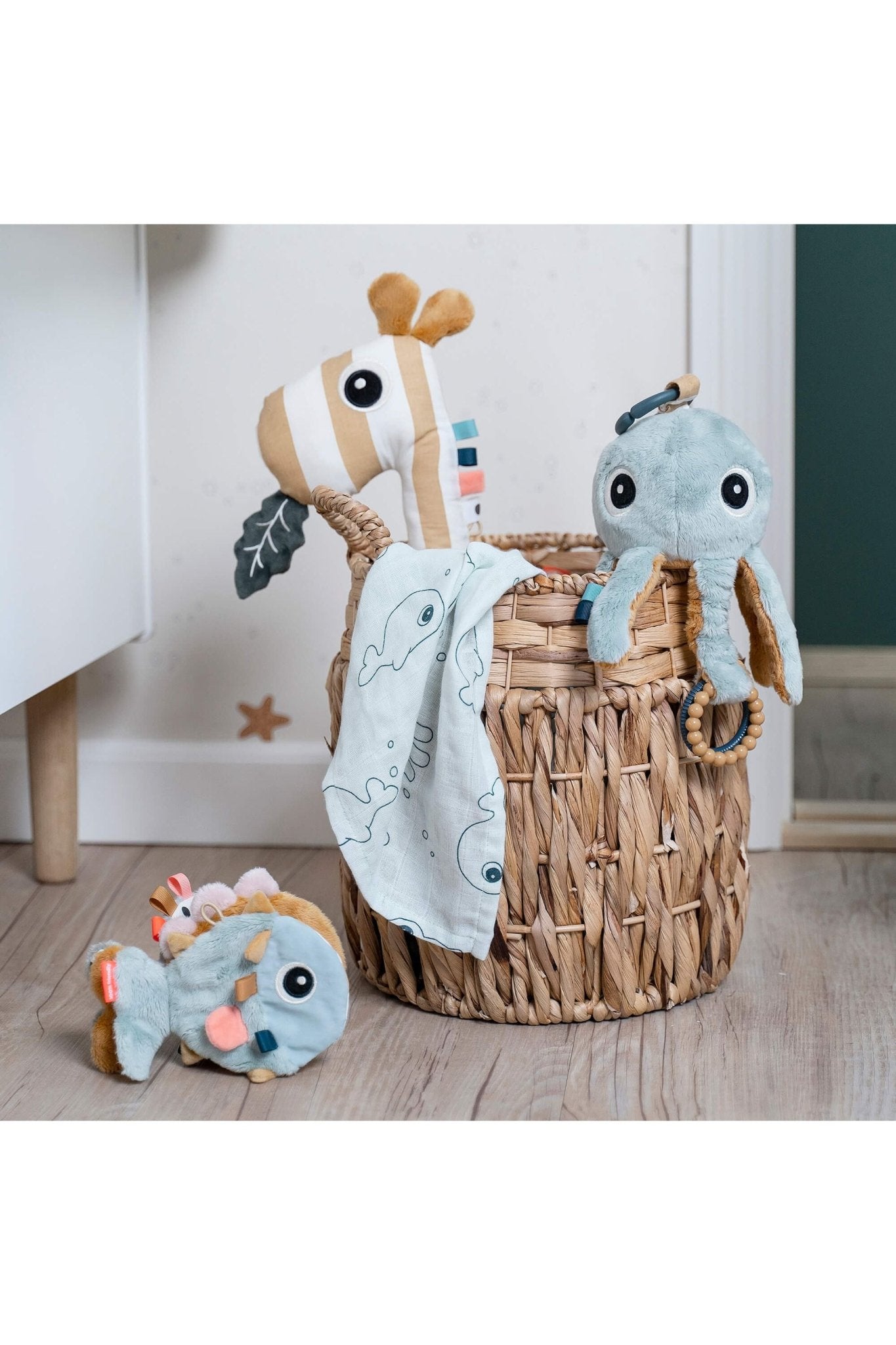 Sensory baby book | Sea friends - Colour mix van Done by Deer | Kids Conceptstore Le Fanfare