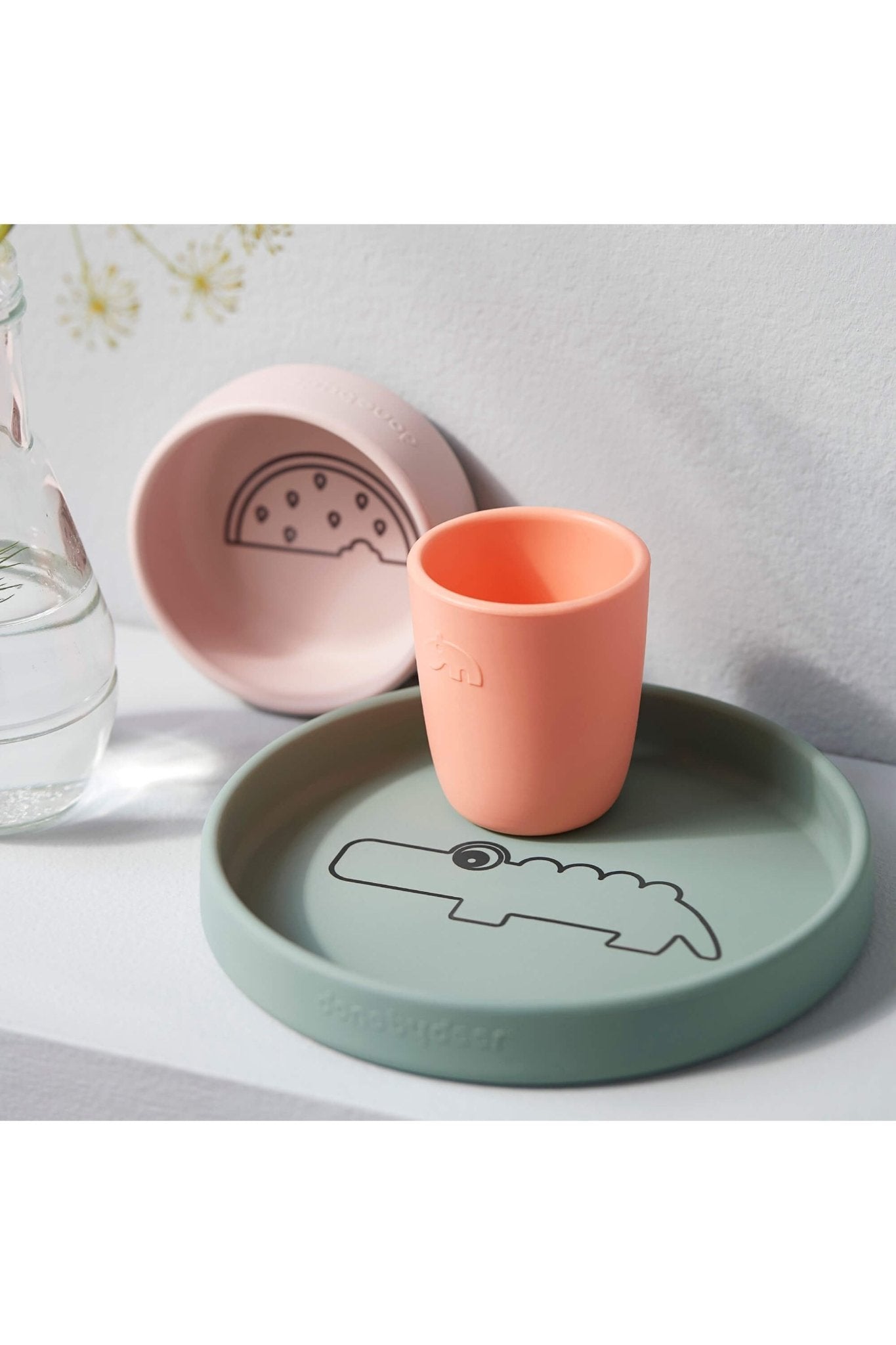 Silicone dinner set Croco Green/Powder/Coral van Done by Deer | Kids Conceptstore Le Fanfare