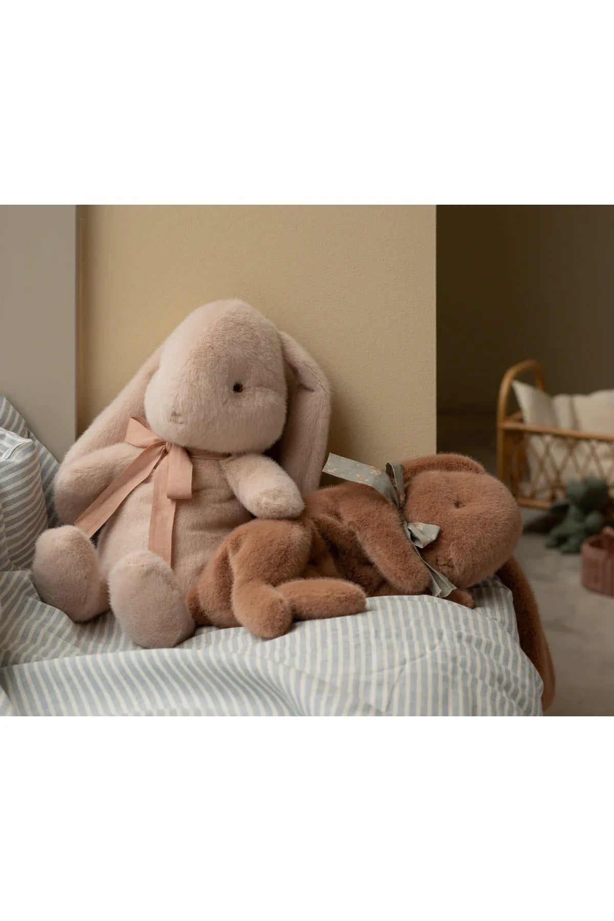 Sleeping bunny plush, Small - Soft brown van Maileg | Kids Conceptstore Le Fanfare