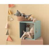 Sleeping kitten plush, Small - Cream peach van Maileg | Kids Conceptstore Le Fanfare