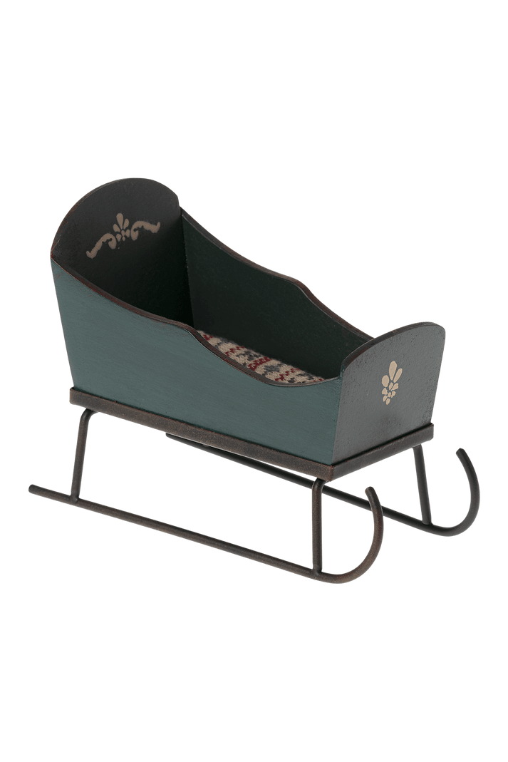 Sleigh, Mouse - Green van Maileg | Kids Conceptstore Le Fanfare