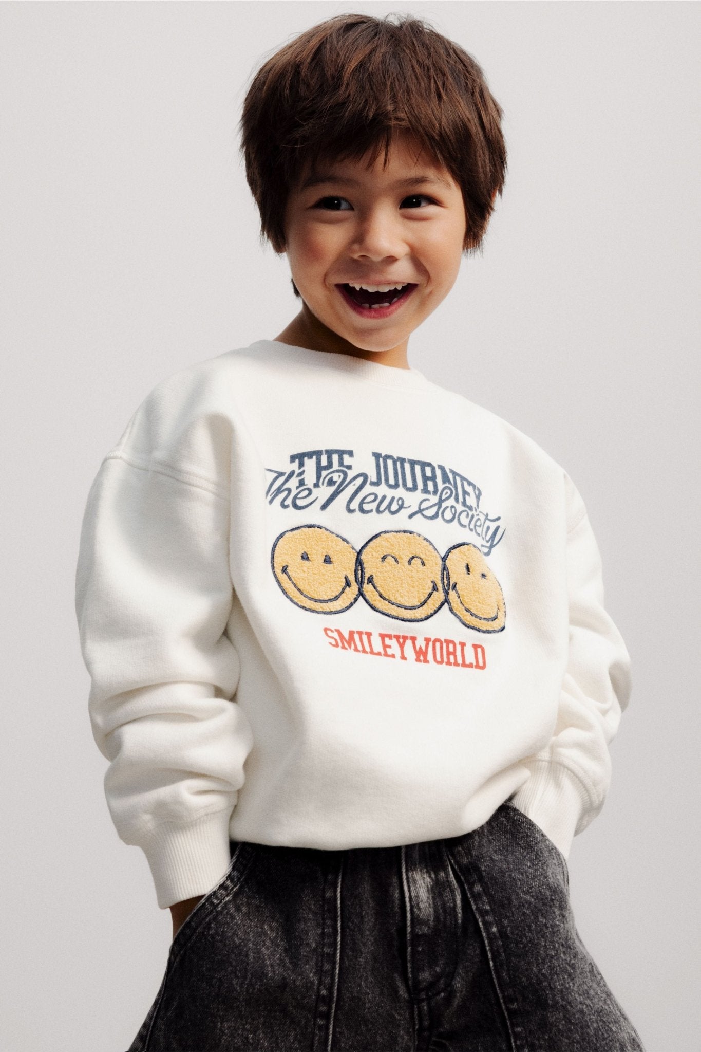 Smiley Sweatshirt Whisper White van The New Society | Kids Conceptstore Le Fanfare