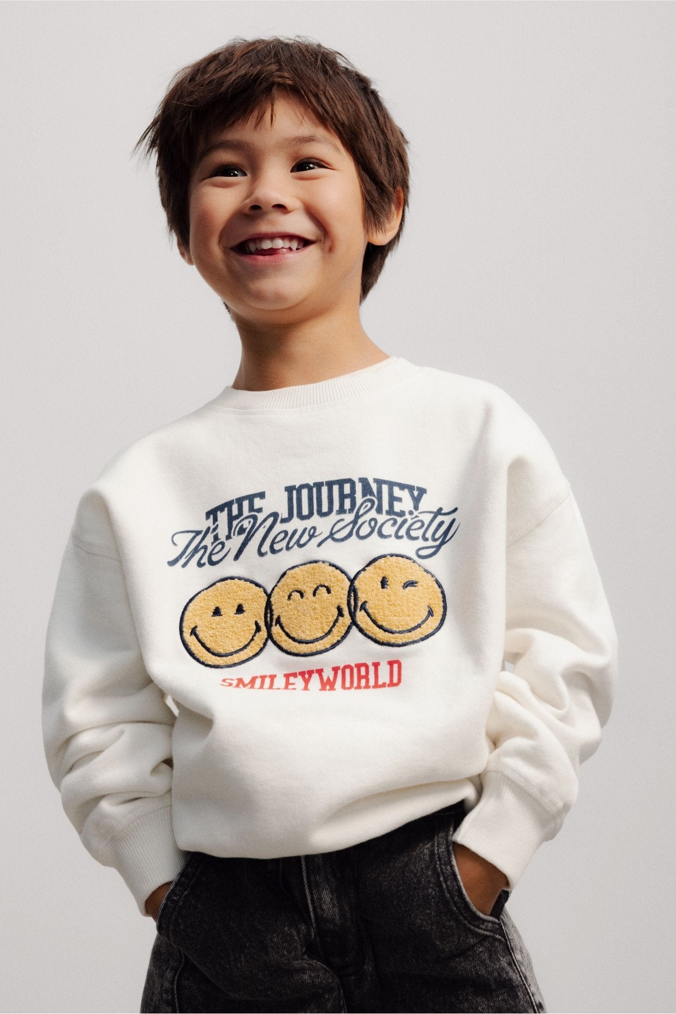 Smiley Sweatshirt Whisper White van The New Society | Kids Conceptstore Le Fanfare