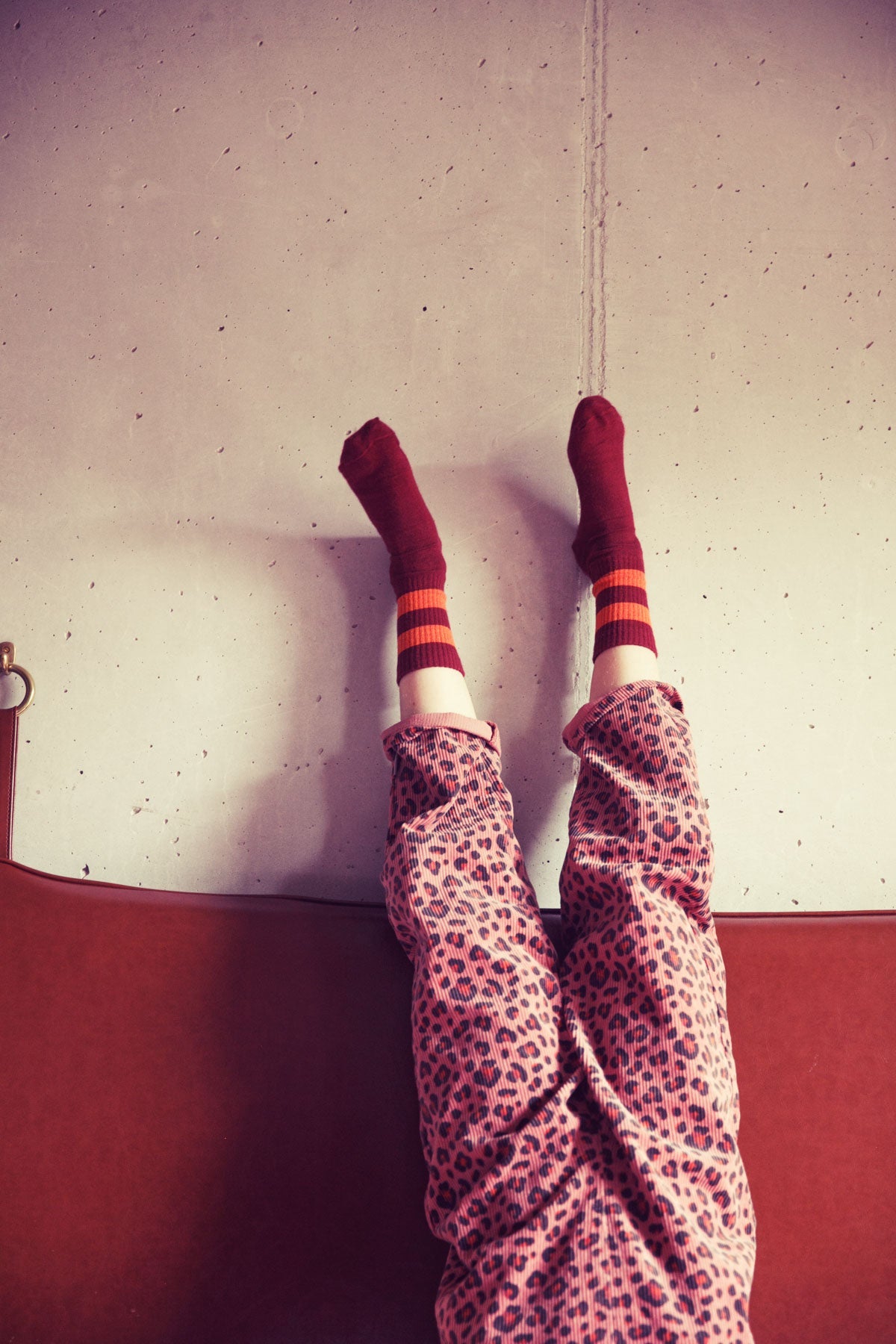 Socks - Bordeaux with orange stripes van Piupiuchick | Kids Conceptstore Le Fanfare