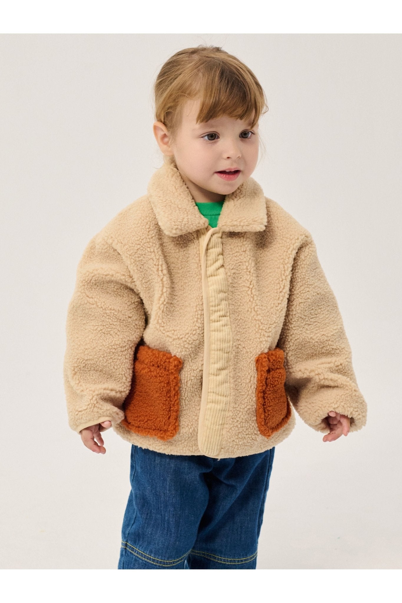 Softpaw Monster sheepskin reversible jacket - Light Pink van Bobo Choses | Kids Conceptstore Le Fanfare