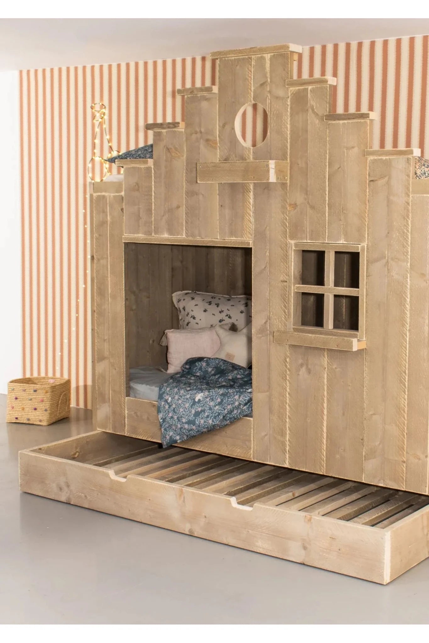 Stapelbed met trapgevel Bowie van Saartje Prum | Kids Conceptstore Le Fanfare