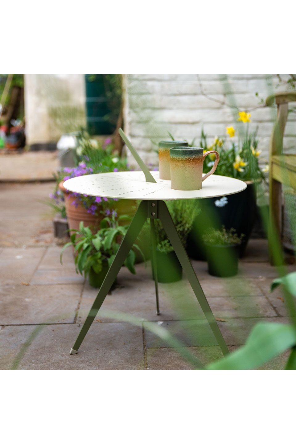 Sundial Table - Green van Weltevree | Kids Conceptstore Le Fanfare