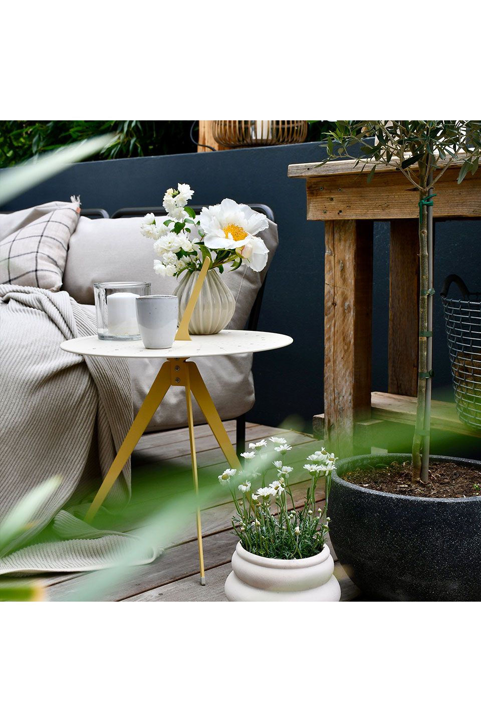 Sundial Table - Yellow van Weltevree | Kids Conceptstore Le Fanfare