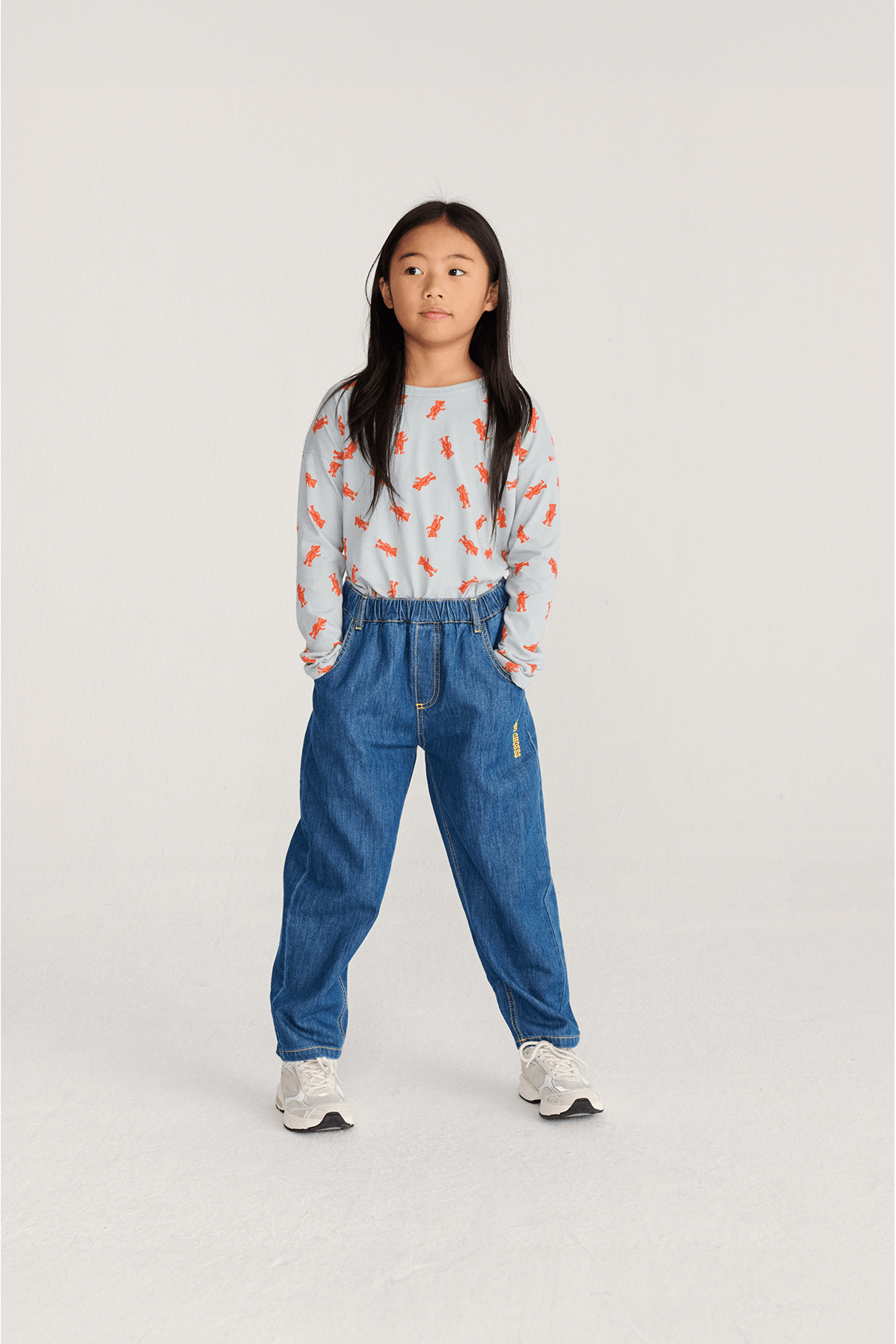 Taxi Saurus Tag denim pants - Midnight Blue van Bobo Choses | Kids Conceptstore Le Fanfare