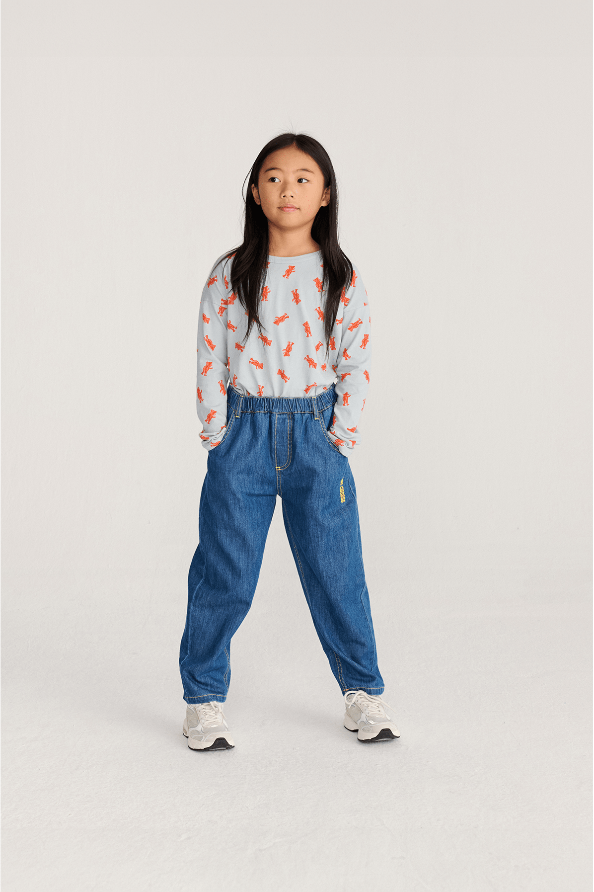 Taxi Saurus Tag denim pants - Midnight Blue van Bobo Choses | Kids Conceptstore Le Fanfare