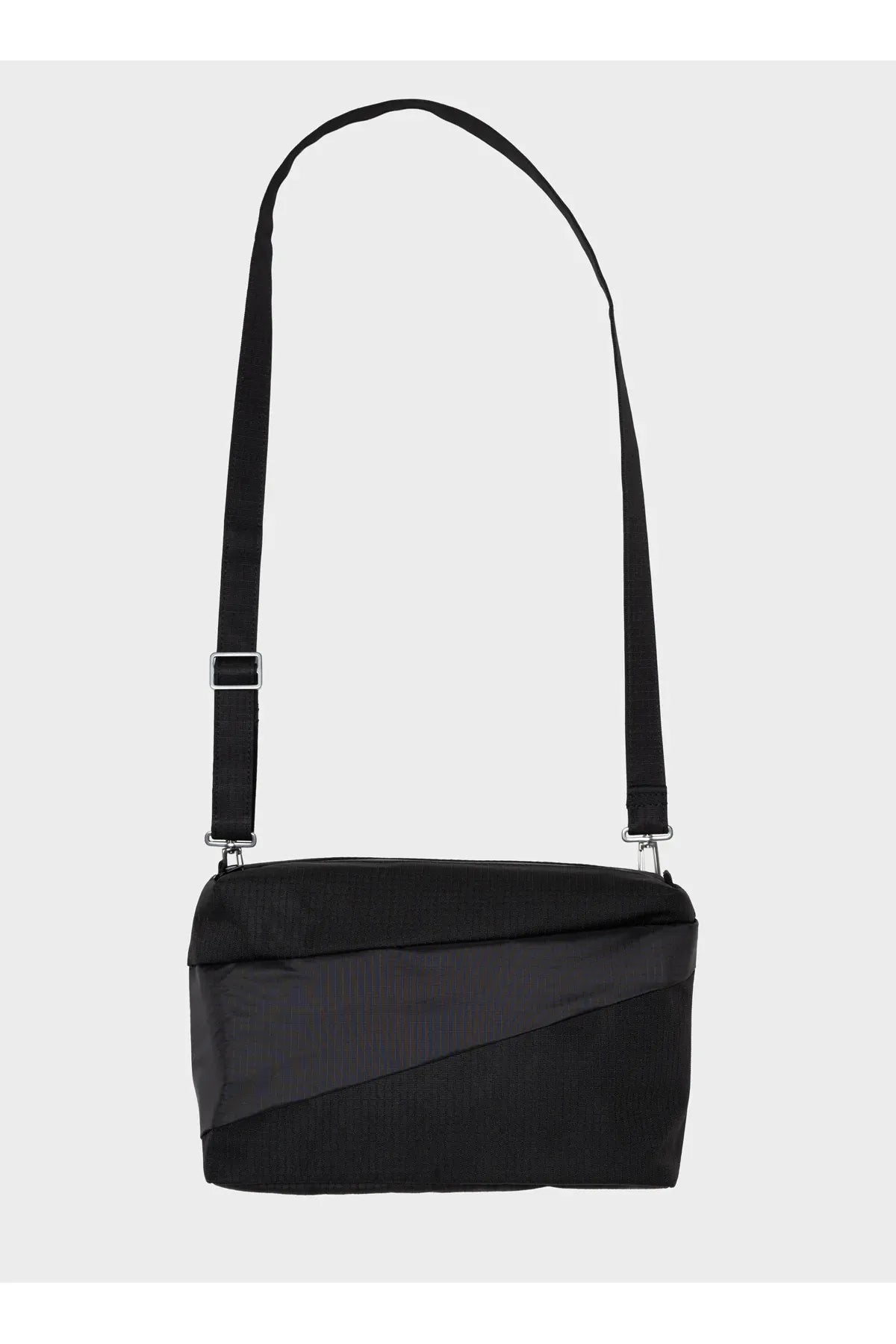 The New Bum Bag Black & Black Medium van SUSAN BIJL | Kids Conceptstore Le Fanfare