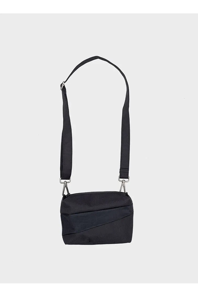 The New Bum Bag Black & Black Small van SUSAN BIJL | Kids Conceptstore Le Fanfare