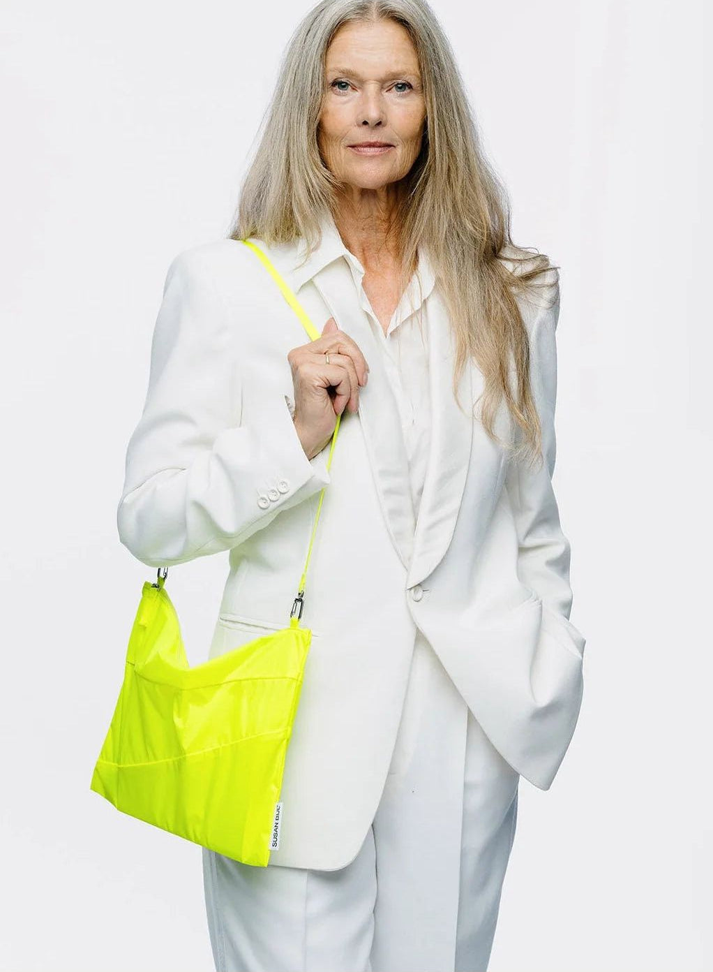 The New Pouch Fluo Yellow Large van SUSAN BIJL | Kids Conceptstore Le Fanfare