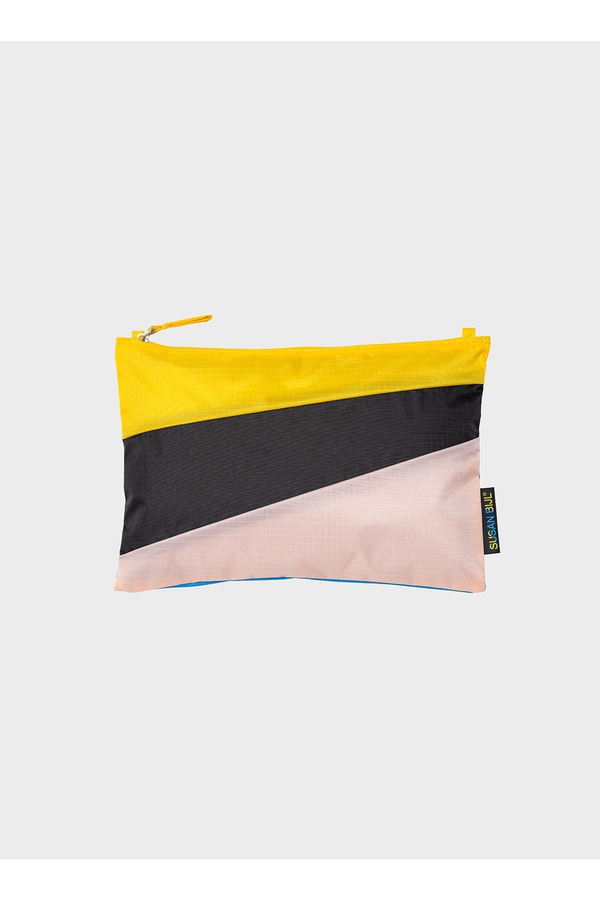 The New Pouch Multi Black Medium van SUSAN BIJL | Kids Conceptstore Le Fanfare